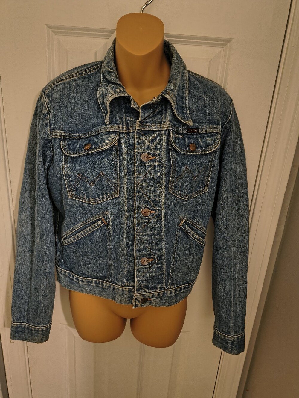 Vintage Maverick Blue Bell Men's Trucker Denim Jean Jacket Size small USA MADE